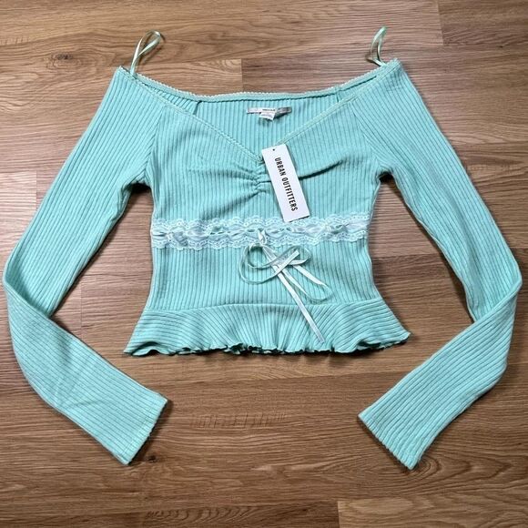 Kimchi Blue Off the Shoulder Top Bundle of 2-Size XS NWT - Picture 13 of 15